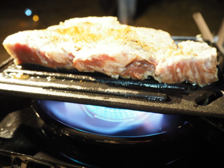 シンプルに肉焼くのが一番ラク