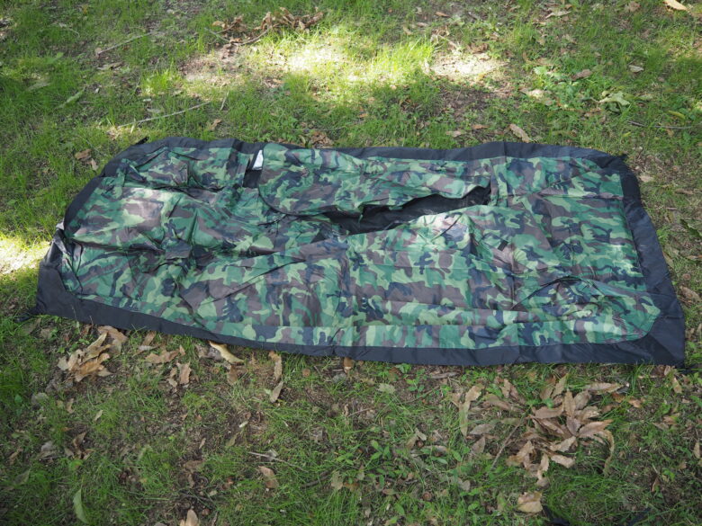 本体を広げます