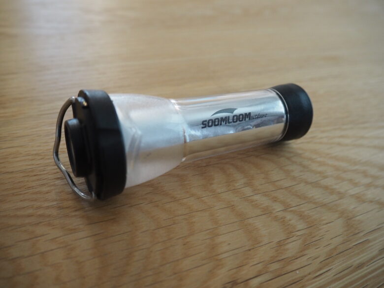 soomloom充電式LEDランタンの写真