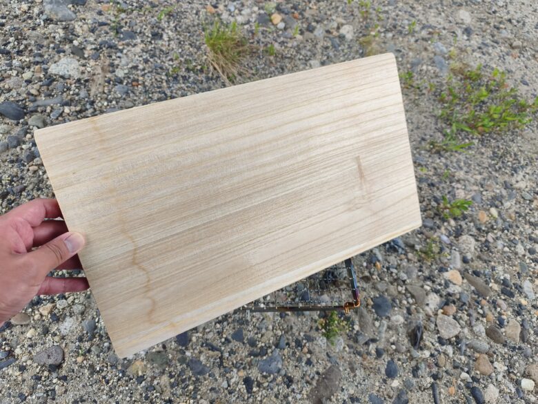 ダイソーの桐まな板を洗った後の状況